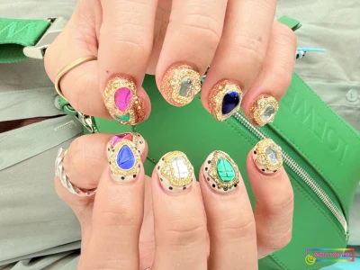 WOLTOKYO 池袋店 池袋ネイル ニュアンス 宝石風カラフルネイル｜日常に華やかさを 担当Ran