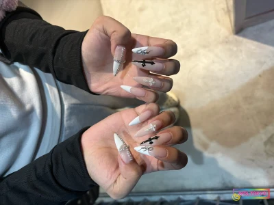 WOLTOKYO 渋谷店 渋谷ネイル Y2K フレンチクロスネイル 担当emiri WOLTOKYO 渋谷店 渋谷ネイル Y2K フレンチクロスネイル 担当emiri